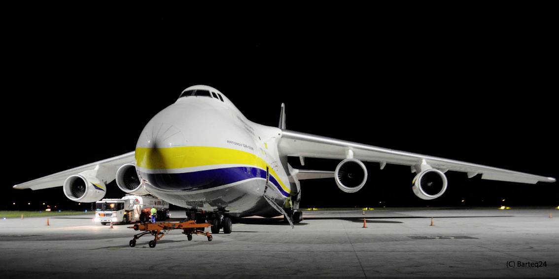 Revell 03807 Antonov AN-124 Ruslan Flygmodell byggsats 1:144